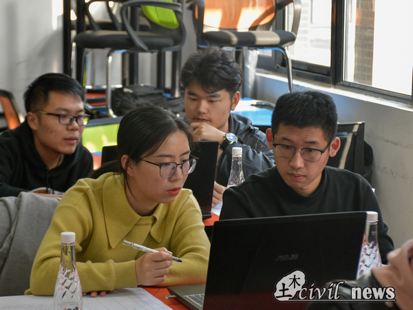 1573819353585058416.jpg _DSC5283.jpg